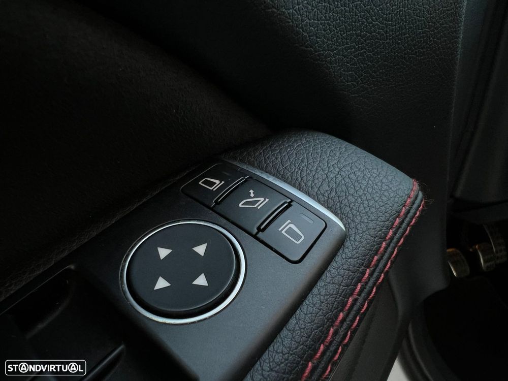 Mercedes-Benz CLA 200 d Shooting Brake AMG Line - 19