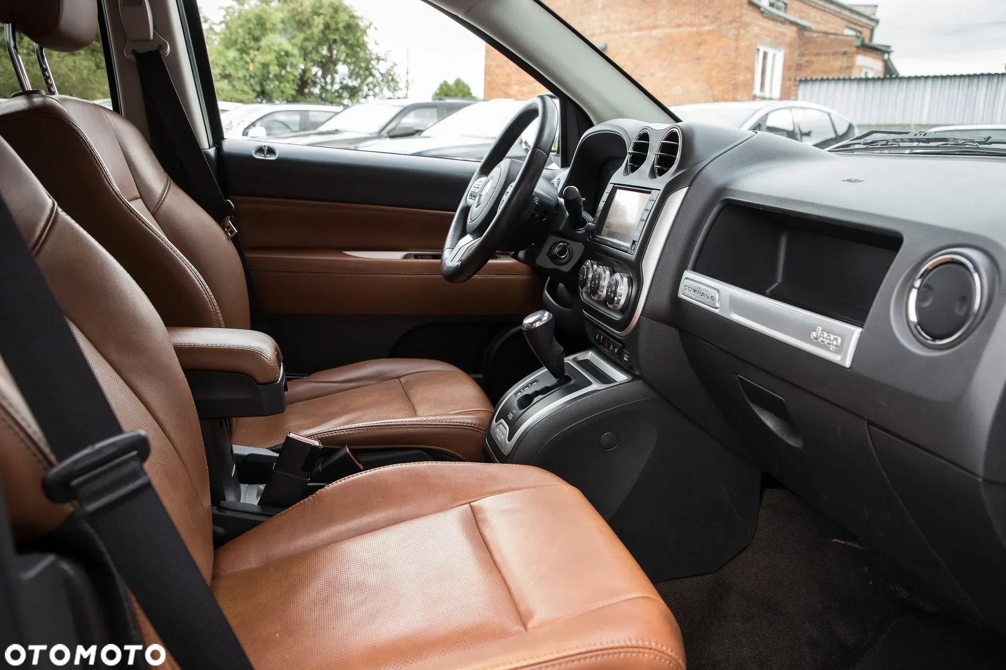 Jeep Compass - 29