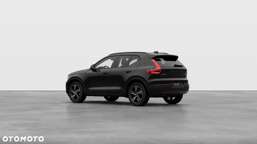 Volvo XC 40 B3 Plus Dark - 8