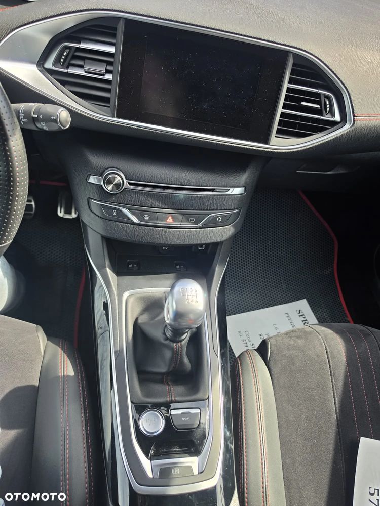 Peugeot 308 1.6 e-THP GT S&S - 38
