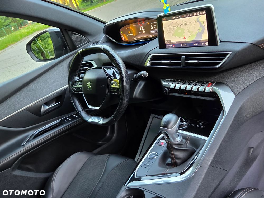 Peugeot 5008 - 10