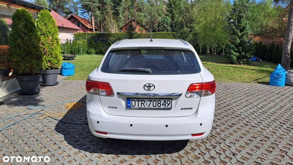 Toyota Avensis - 7