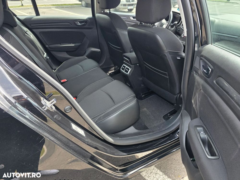 Renault Megane ENERGY TCe 130 Start & Stop Paris Business - 9