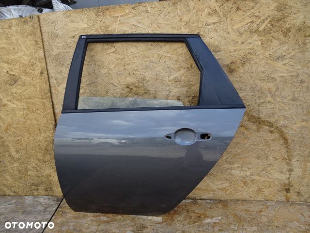 DRZWI LEWE TYLNE LEWY TYŁ NISSAN PRIMERA P12 KOMBI NR170 - 1