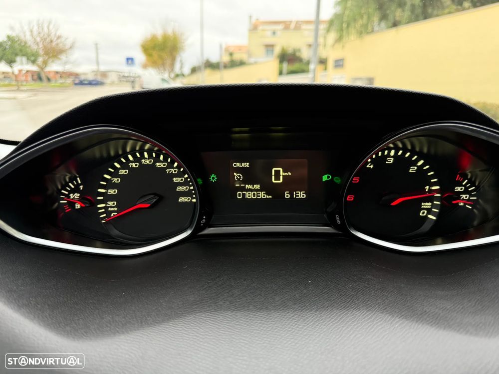 Peugeot 308 1.6 BlueHDi Style J17 - 11