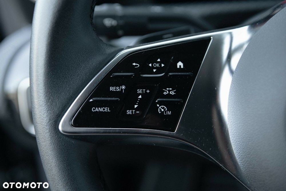 Mercedes-Benz CLA - 18