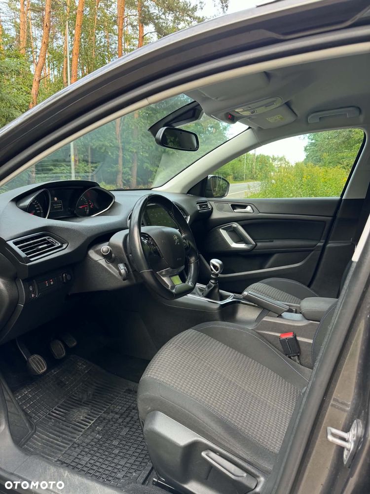 Peugeot 308 - 23