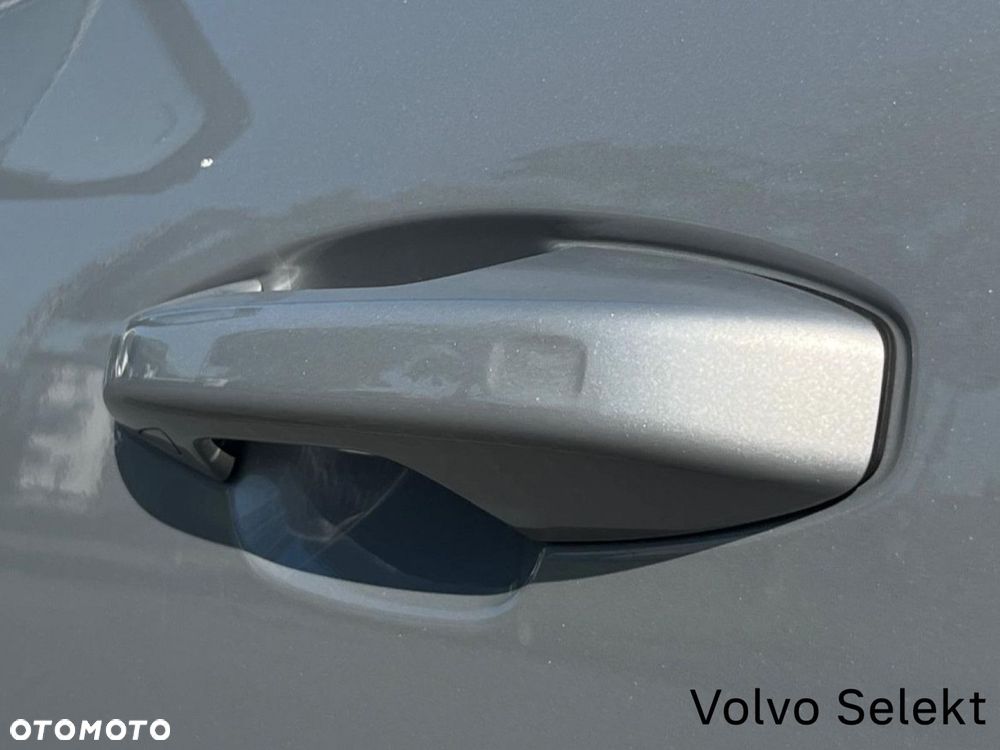 Volvo XC 40 - 30