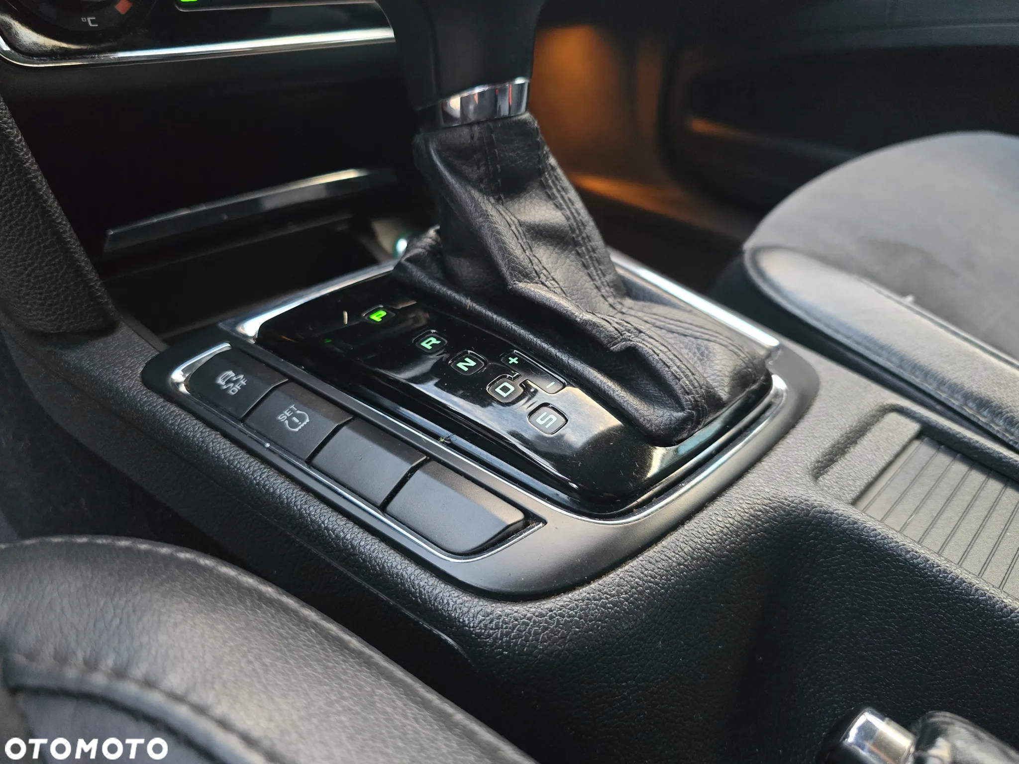Skoda Superb 2.0 TDI Platinum DSG - 29