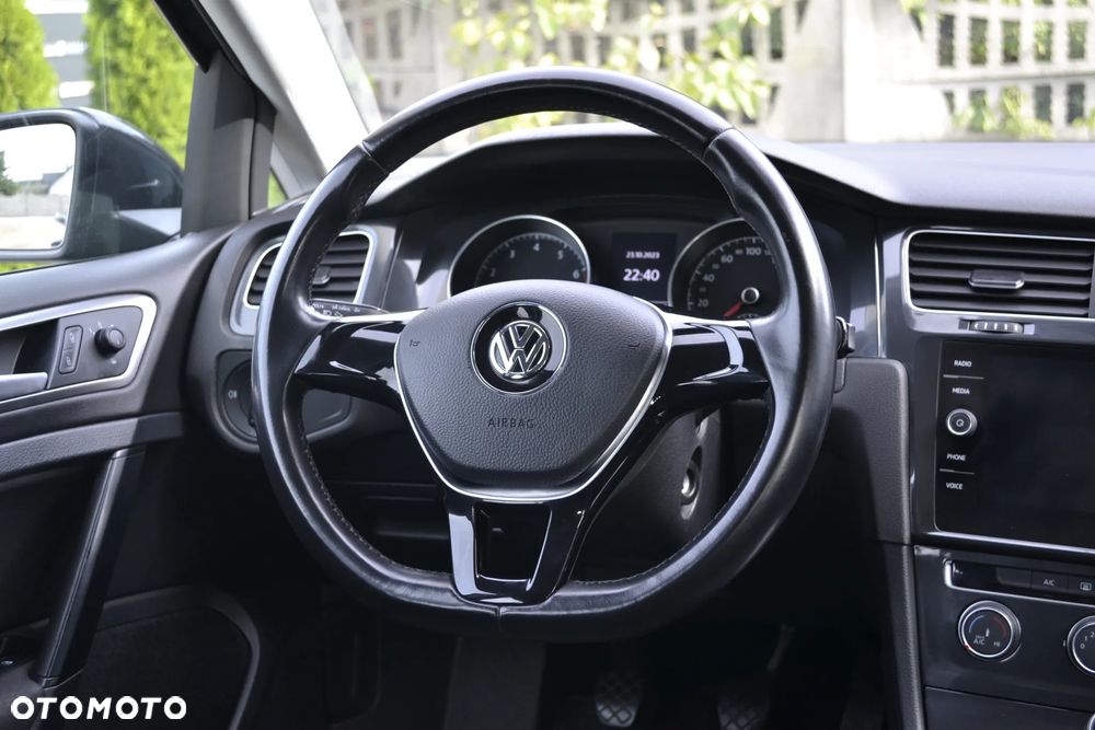 Volkswagen Golf Variant 1.0 TSI BMT Comfortline - 37