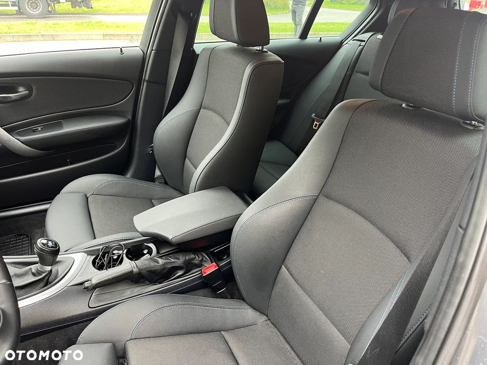 BMW Seria 1 - 15