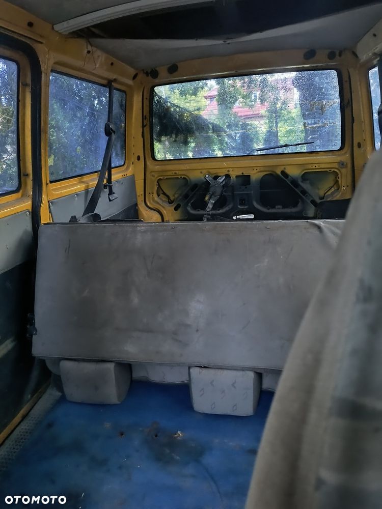 Volkswagen Transporter - 7
