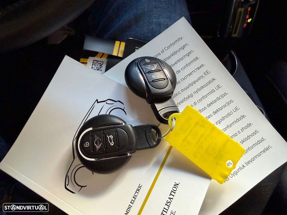 MINI 3 Portas Cooper SE - 14