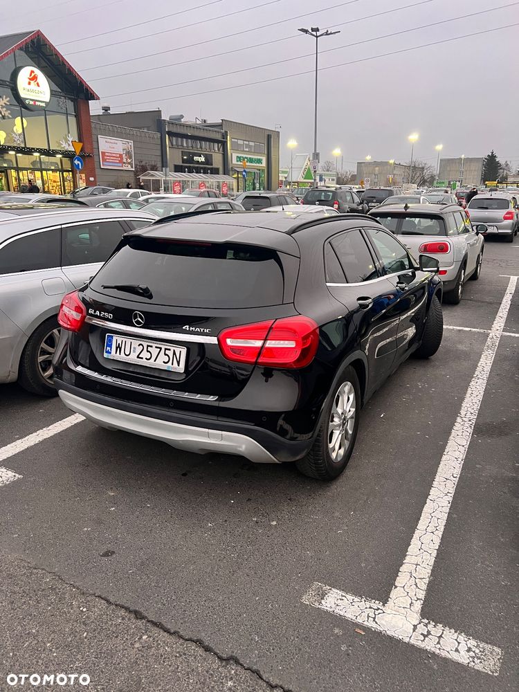 Mercedes-Benz GLA 250 4-Matic - 2