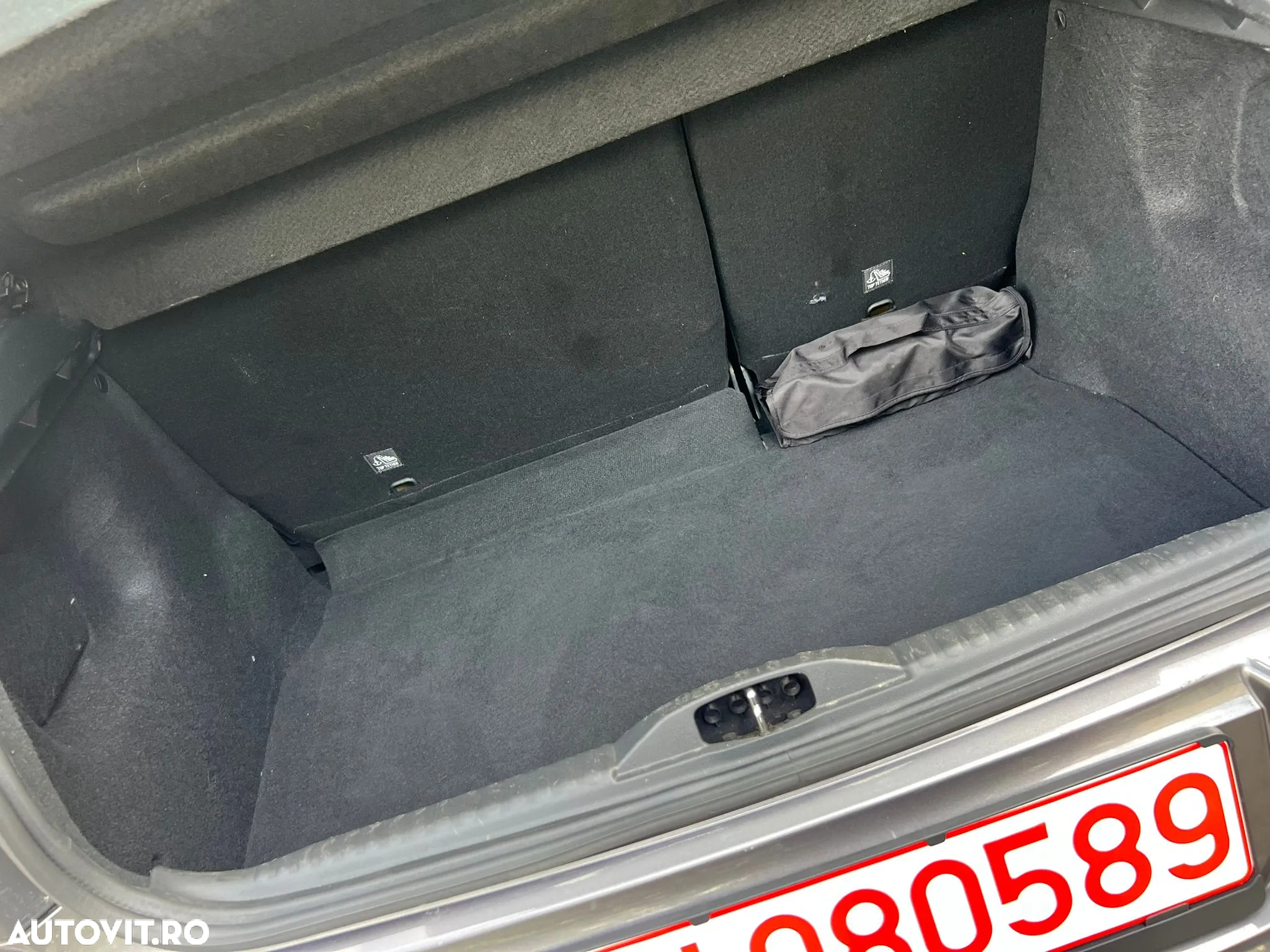 Citroën C3 BlueHDi 100 S&S PLUS - 11