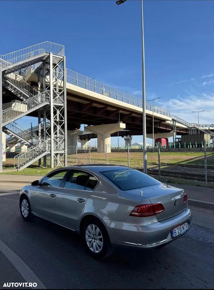 Volkswagen Passat Variant 2.0 TDI BlueMotion Technology Highline - 3