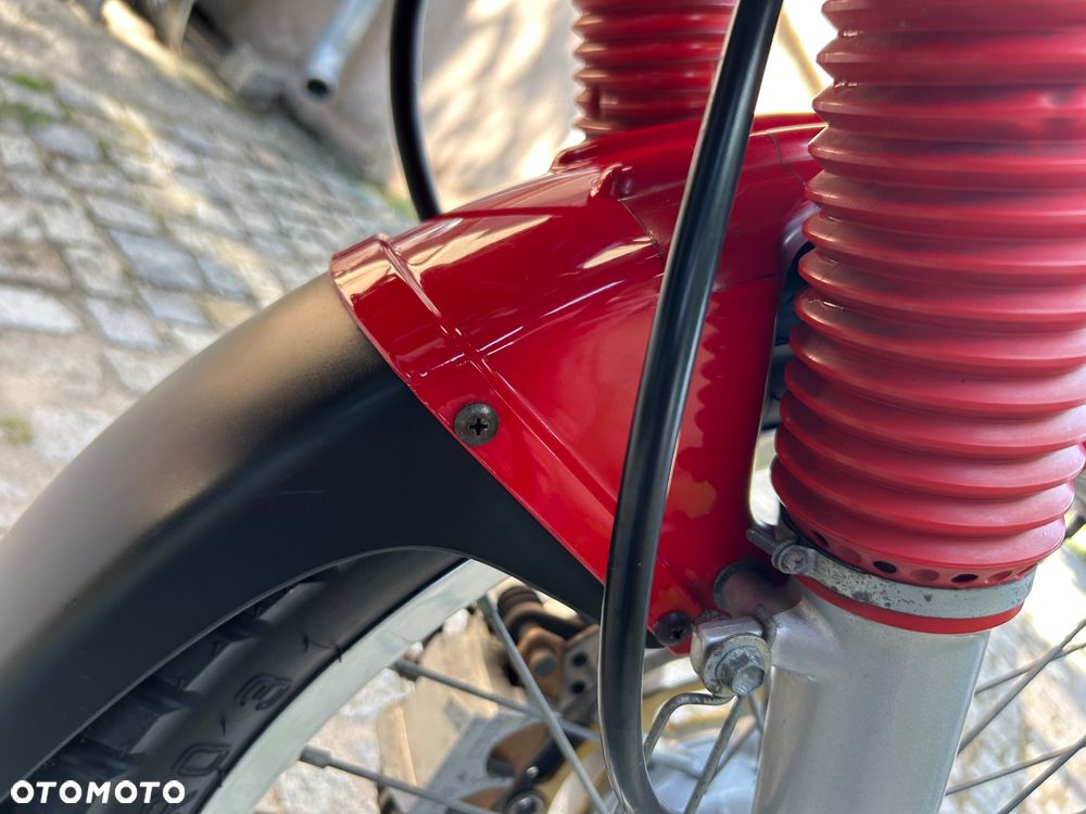 Suzuki DR - 17