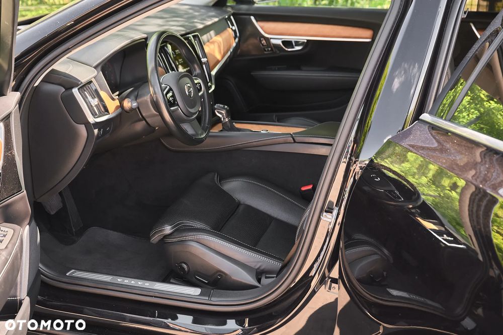 Volvo V90 T4 R-Design - 21