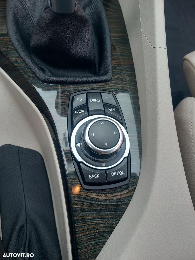 BMW X1 xDrive20d - 13