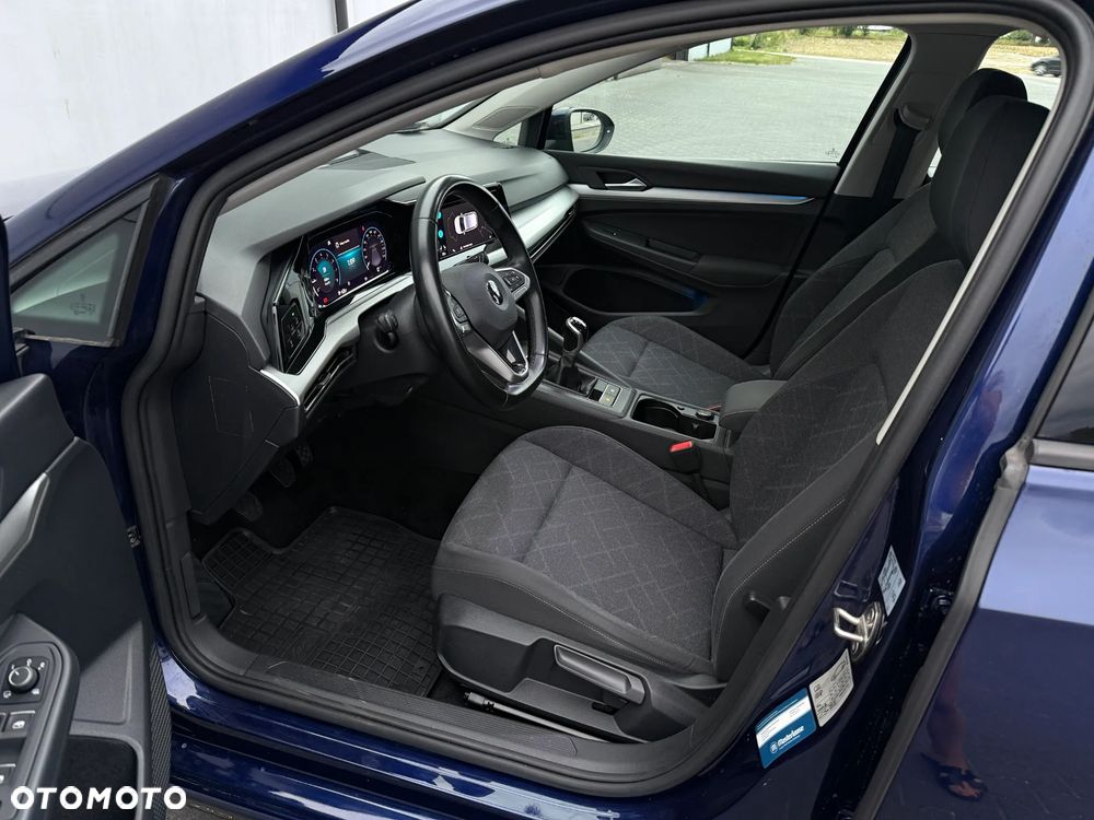 Volkswagen Golf - 6