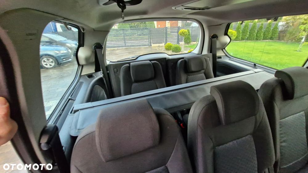 Ford Galaxy - 15
