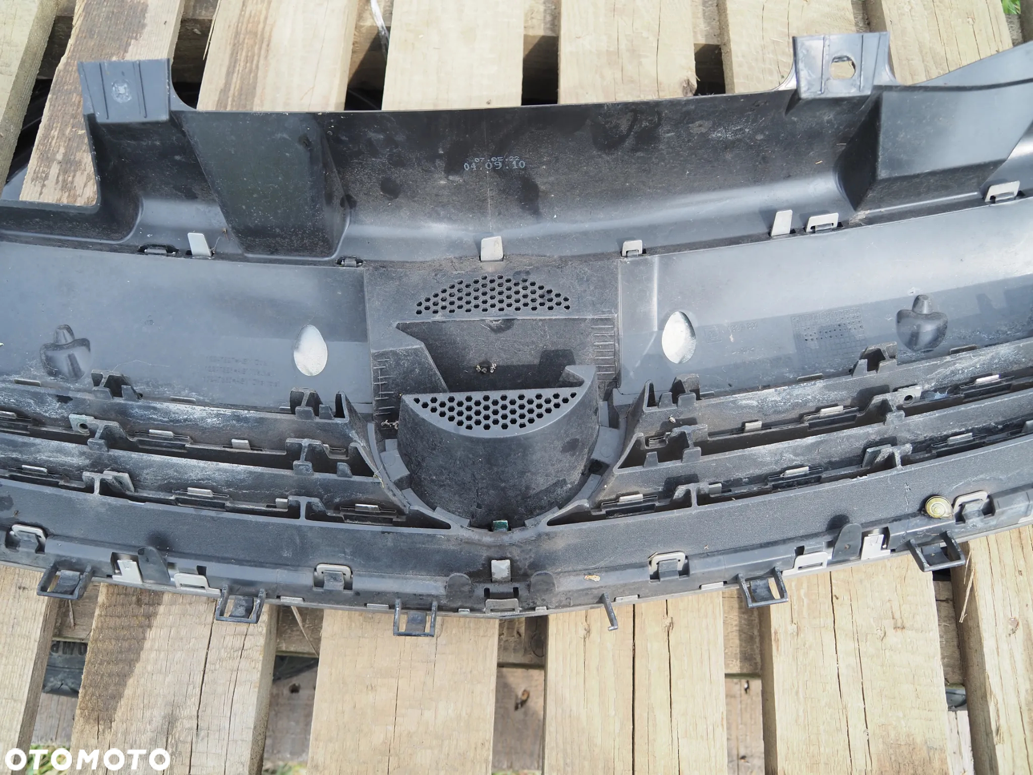 Grill atrapa Opel Zafira II B Lift 13247331 - 7