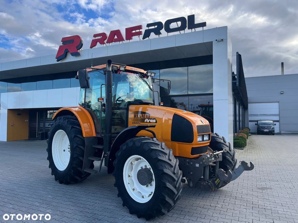 Renault Ares 656 RZ - 1