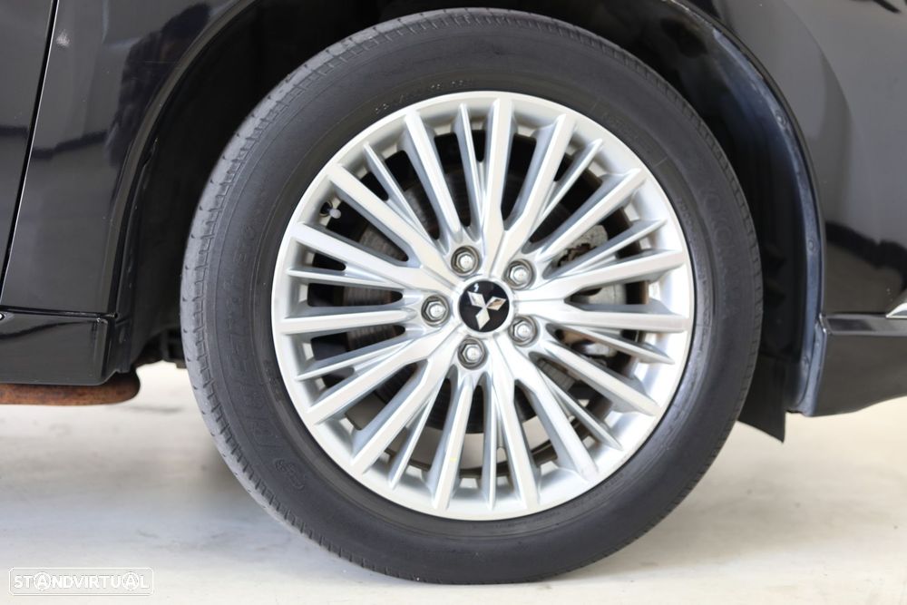 Mitsubishi Outlander 2.4 Instyle - 25
