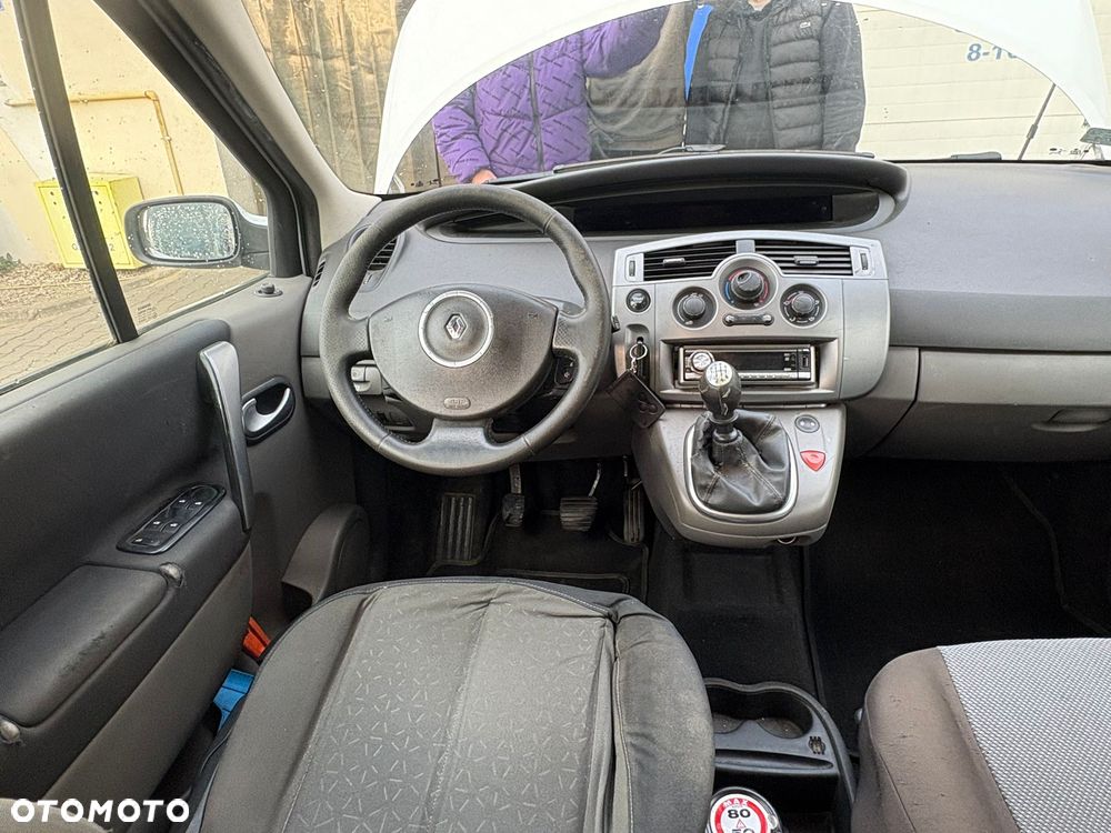 Renault Scenic 1.5 dCi FAP Avantage - 14