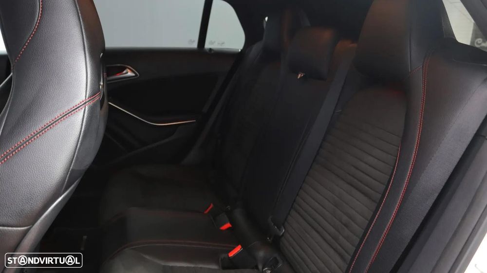 Mercedes-Benz CLA 220 d Shooting Brake AMG Line Aut. - 21