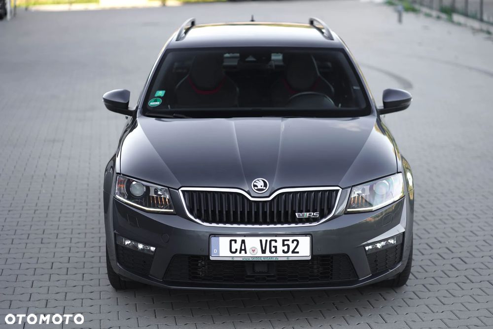 Skoda Octavia 2.0 TDI RS Challenge DSG - 4