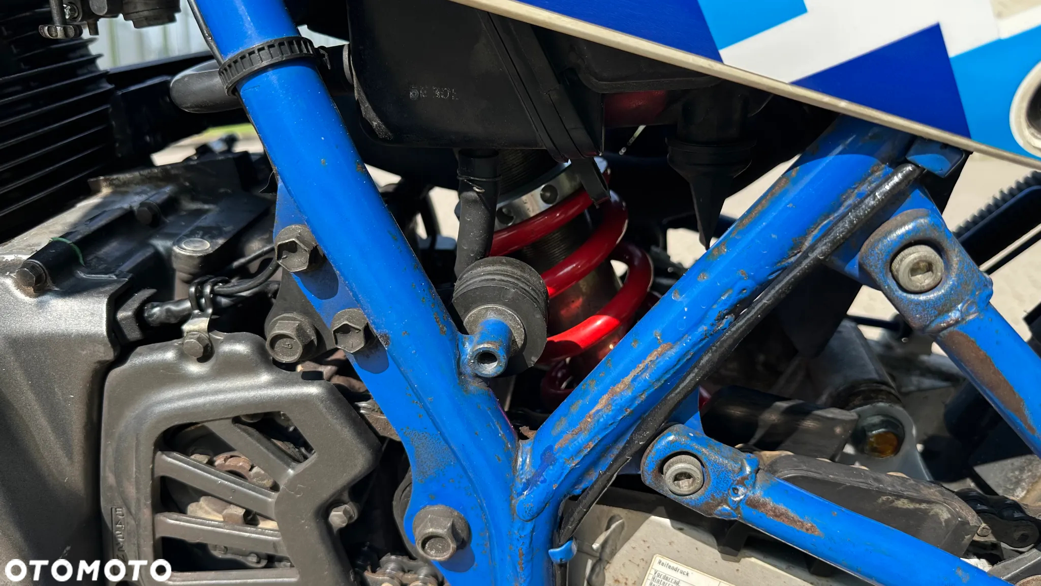 Suzuki DR - 9