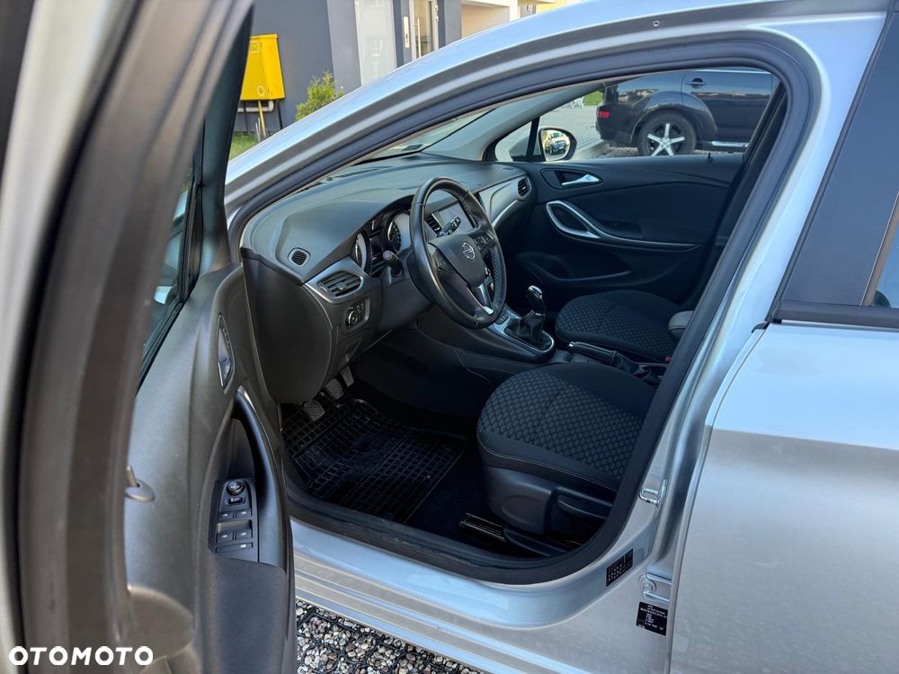 Opel Astra - 10
