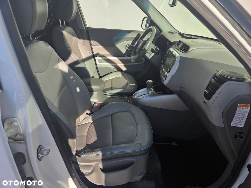 Kia Soul - 10