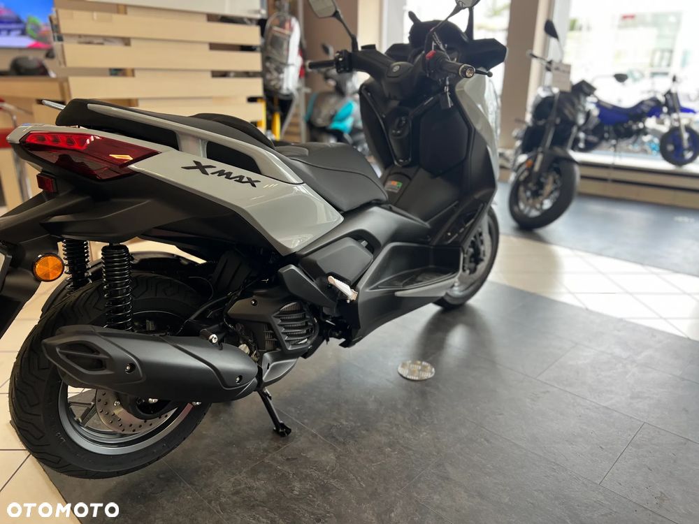 Yamaha X-max - 6