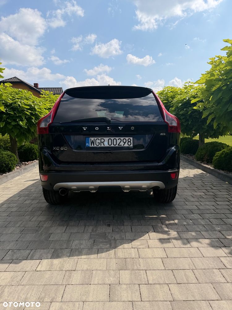 Volvo XC 60 D3 Momentum - 4