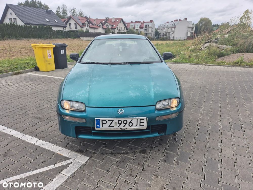Mazda 323F 1.5 Exclusive - 9