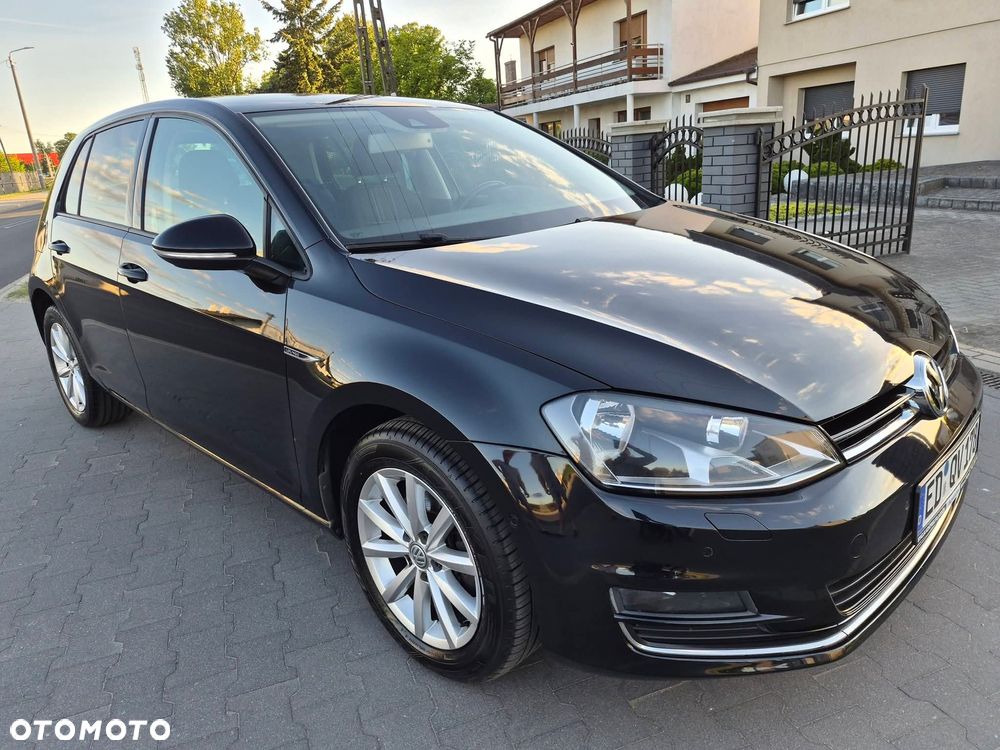 Volkswagen Golf - 10