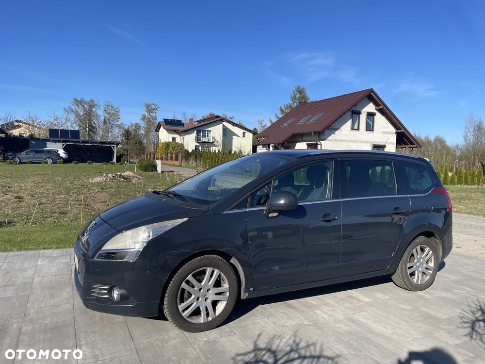 Peugeot 5008 - 1