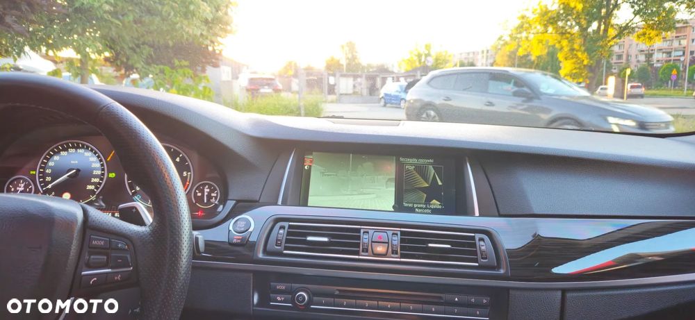 BMW Seria 5 520d Luxury Line - 10