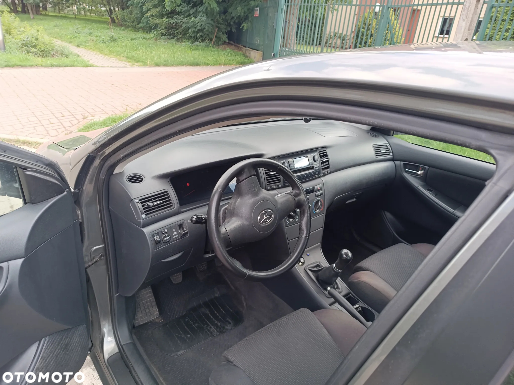 Toyota Corolla - 3