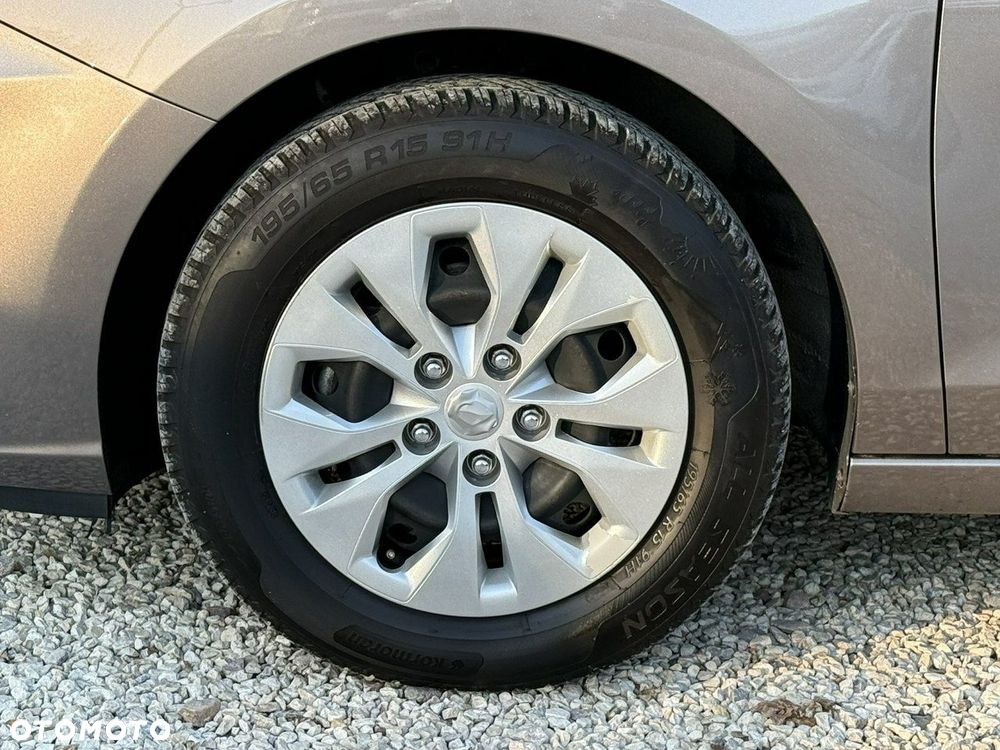 Hyundai i30 1.5 DPI Classic + - 10