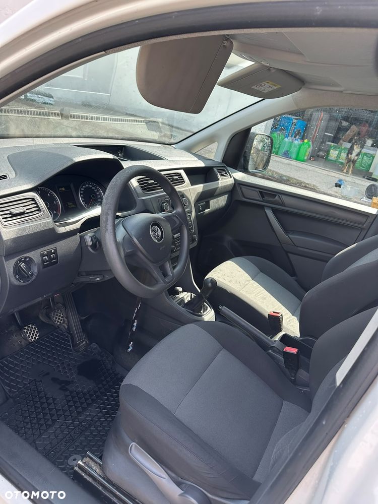Volkswagen Caddy - 5