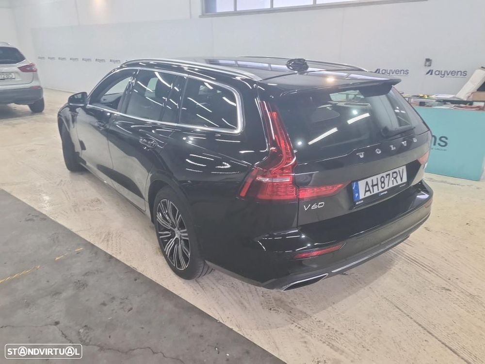 Volvo V60 2.0 T6 AWD TE Inscription Expression - 2