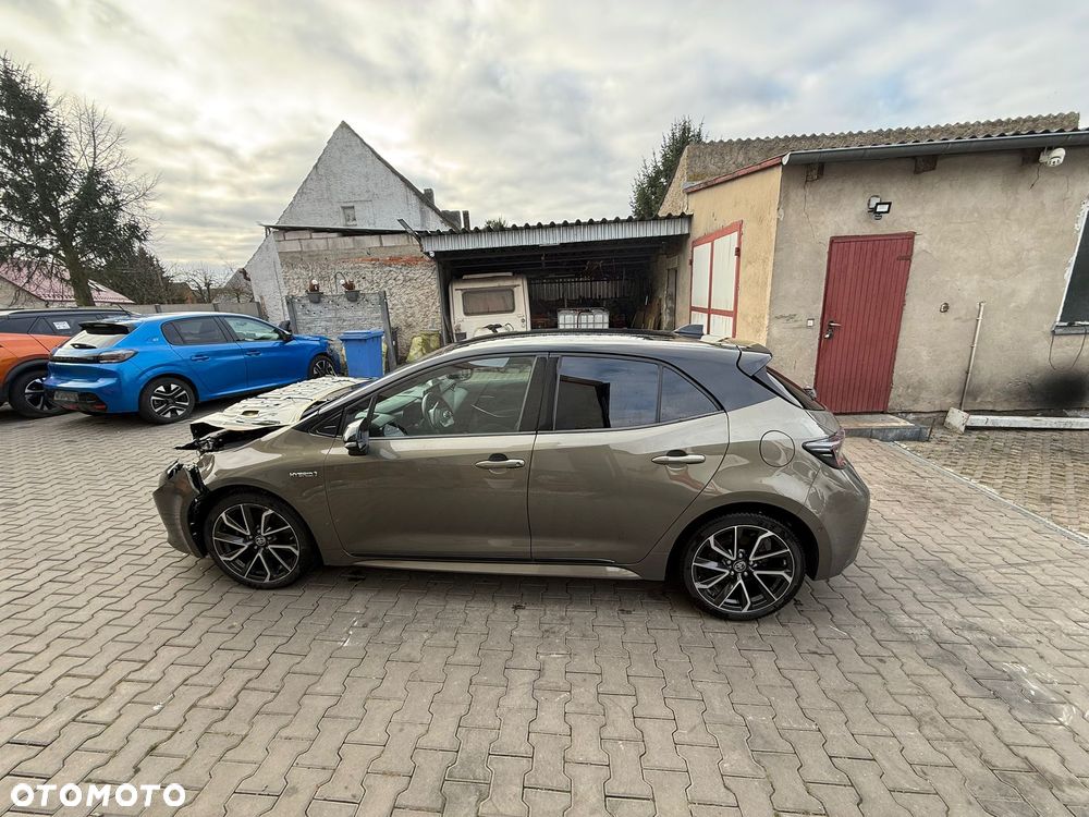 Toyota Corolla 2.0 Hybrid Executive - 6