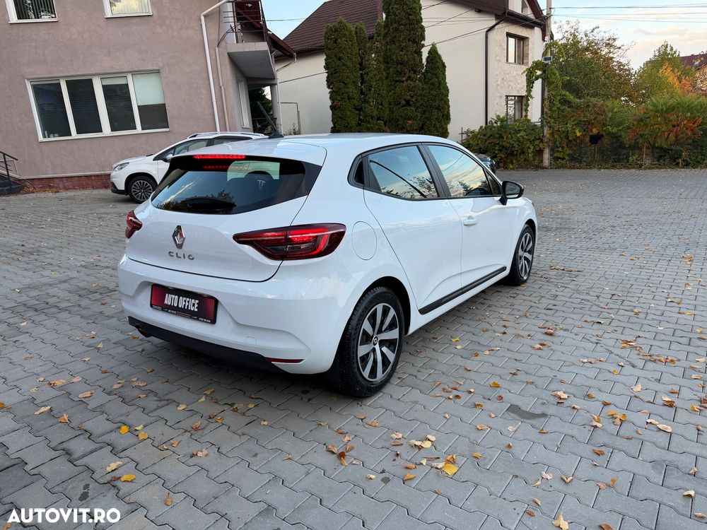 Renault Clio - 15