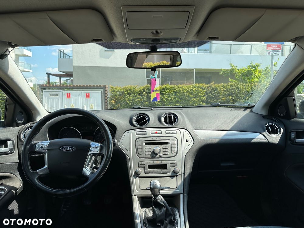 Ford Mondeo 1.8 TDCi Ambiente - 14