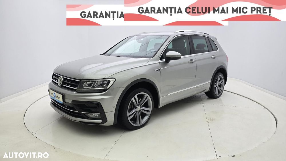 Volkswagen Tiguan - 1