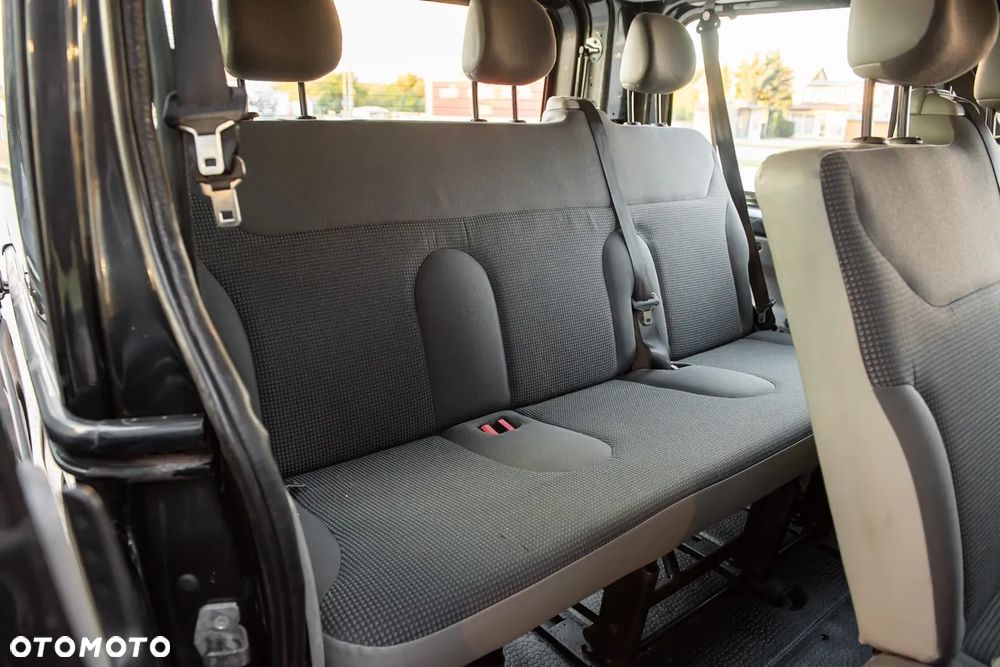 Opel Vivaro - 17