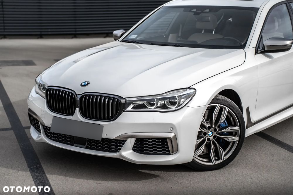 BMW Seria 7 M760Li xDrive - 3